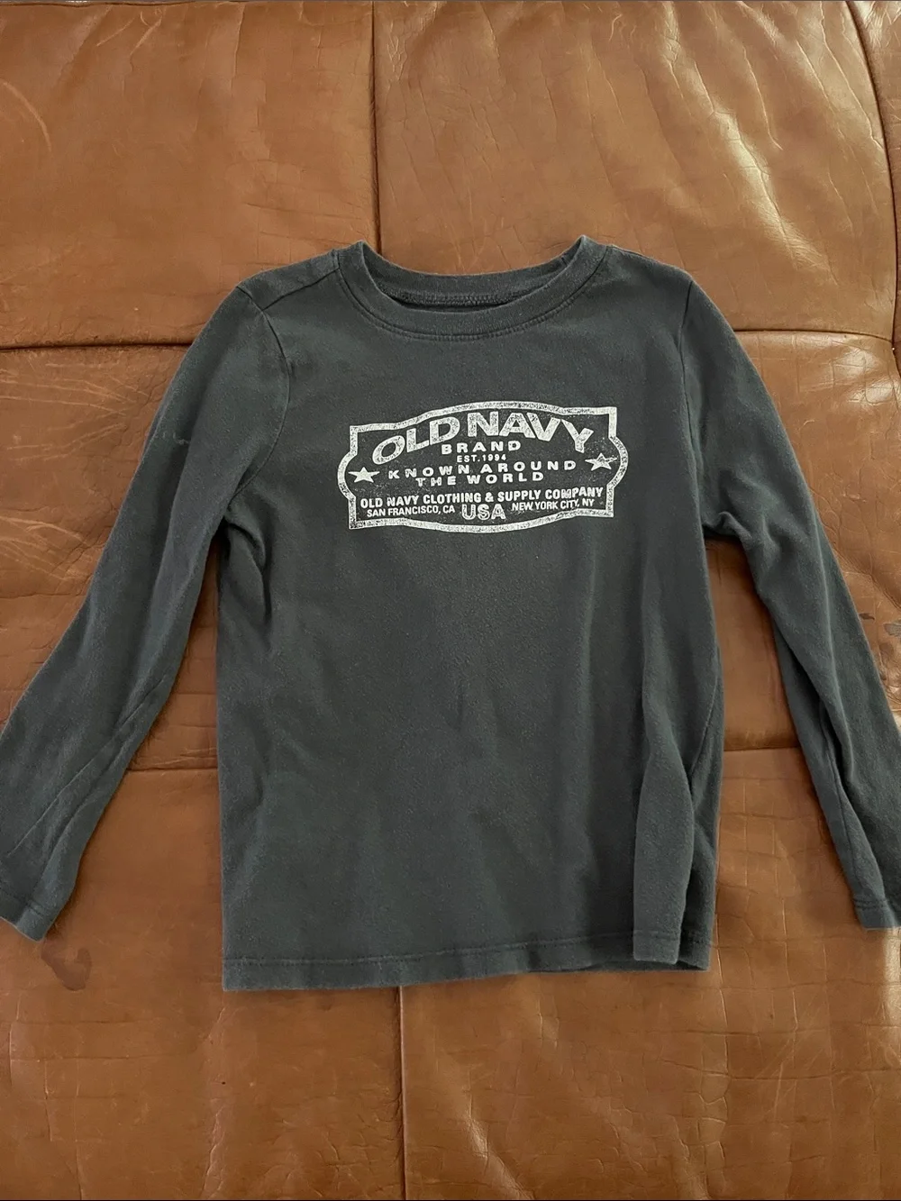 Old Navy Kids Long-Sleeve Logo Tee - Charcoal Gray & White Print